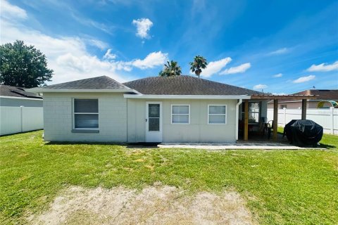 Villa ou maison à louer à Kissimmee, Floride: 3 chambres, 109.25 m2 № 2094891 - photo 28