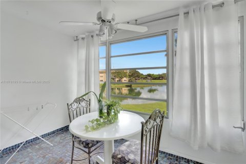 Condo in Sunrise, Florida, 1 bedroom  № 1923178 - photo 4