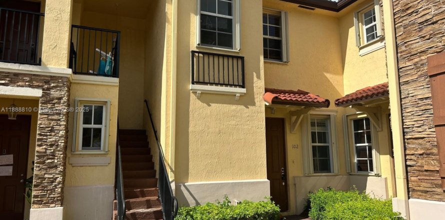 Adosado en Homestead, Florida 3 dormitorios, 128.11 m2 № 2021265