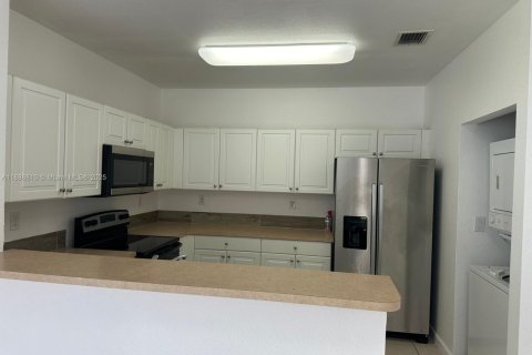 Adosado en alquiler en Homestead, Florida, 3 dormitorios, 128.11 m2 № 2021265 - foto 3