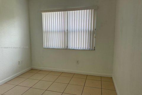 Adosado en alquiler en Homestead, Florida, 3 dormitorios, 128.11 m2 № 2021265 - foto 9