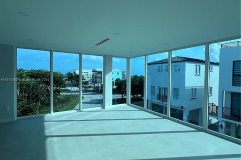 House in Key Largo, Florida 4 bedrooms № 1703230 - photo 8