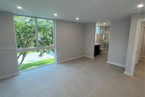 House in Key Largo, Florida 4 bedrooms № 1703230 - photo 15