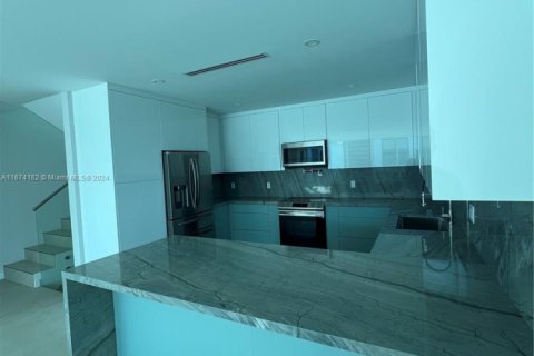 House in Key Largo, Florida 4 bedrooms № 1703230 - photo 10