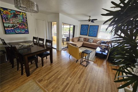 Купить кондоминиум в Майами, Флорида 2 спальни, 90.86м2, № 1986817 - фото 4