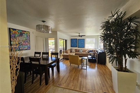 Купить кондоминиум в Майами, Флорида 2 спальни, 90.86м2, № 1986817 - фото 27