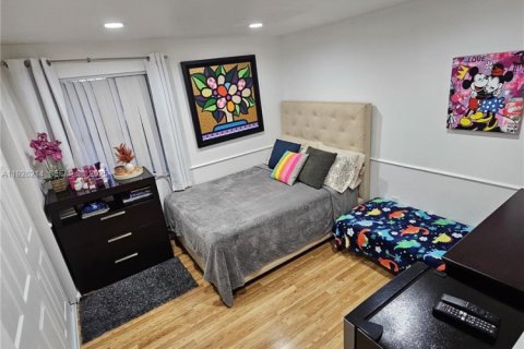 Купить кондоминиум в Майами, Флорида 2 спальни, 90.86м2, № 1986817 - фото 11