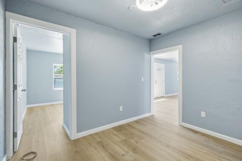 Villa ou maison à louer à Saint Petersburg, Floride: 3 chambres, 111.67 m2 № 2425739 - photo 11