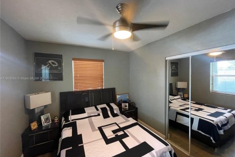 Casa en venta en Miami, Florida, 2 dormitorios, 82.87 m2 № 2053498 - foto 16