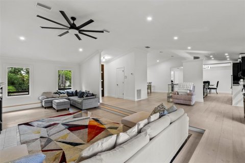 Купить виллу или дом в Брэндон, Флорида 3 комнаты, 316.24м2, № 1827006 - фото 8