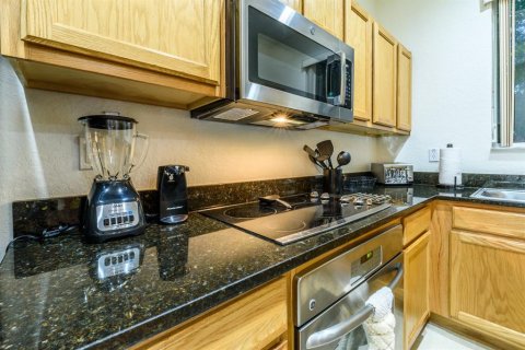 Townhouse in Kissimmee, Florida 3 bedrooms, 133.78 sq.m. № 1543447 - photo 12