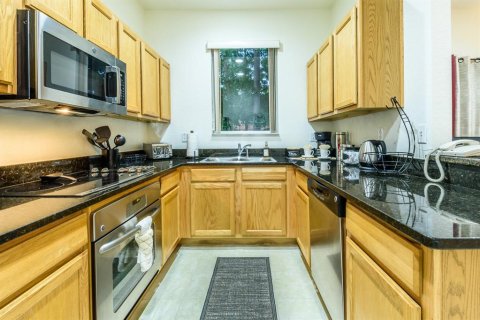 Townhouse in Kissimmee, Florida 3 bedrooms, 133.78 sq.m. № 1543447 - photo 10