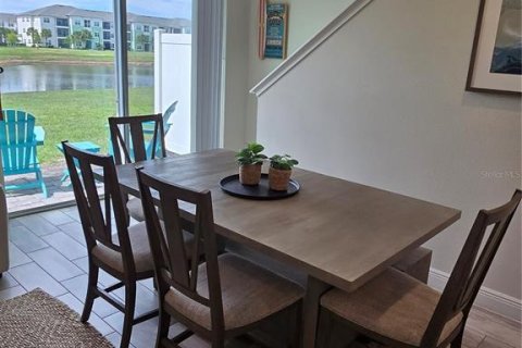 Adosado en venta en Kissimmee, Florida, 2 dormitorios, 128.21 m2 № 2218638 - foto 9