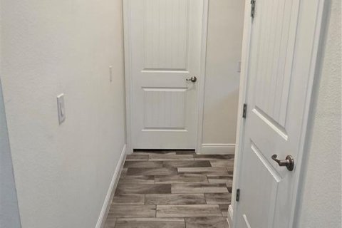 Adosado en venta en Kissimmee, Florida, 2 dormitorios, 128.21 m2 № 2218638 - foto 5