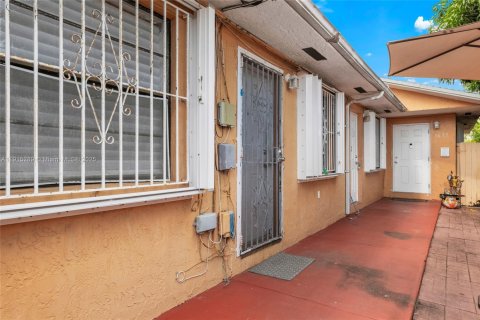 Купить коммерческую недвижимость в Майами, Флорида 252.69м2, № 1971551 - фото 6