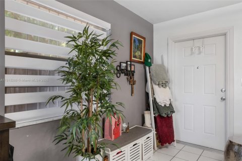 Купить коммерческую недвижимость в Майами, Флорида 252.69м2, № 1971551 - фото 7