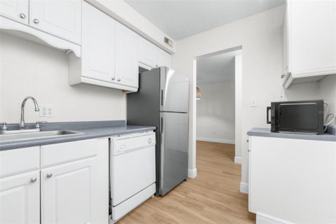 Copropriété à louer à Tampa, Floride: 1 chambre, 61.97 m2 № 2114048 - photo 10