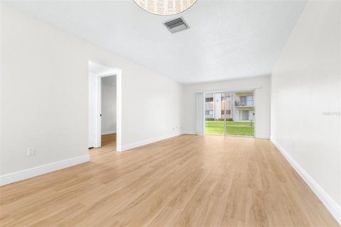 Copropriété à louer à Tampa, Floride: 1 chambre, 61.97 m2 № 2114048 - photo 6