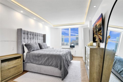 Condo in Hallandale Beach, Florida, 2 bedrooms  № 1959191 - photo 26