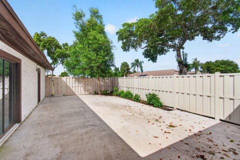 Adosado en venta en Boca Raton, Florida, 3 dormitorios, 123.1 m2 № 2387094 - foto 18