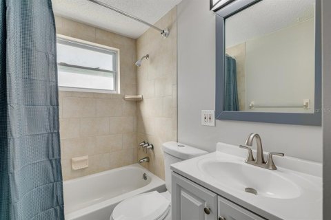 Снять в аренду кондоминиум в Ларго, Флорида 2 спальни, 60.39м2, № 2305060 - фото 3