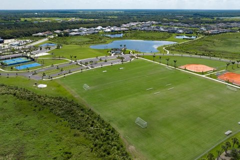 Снять в аренду таунхаус в Сарасота, Флорида 4 комнаты, 111.48м2, № 1831405 - фото 23