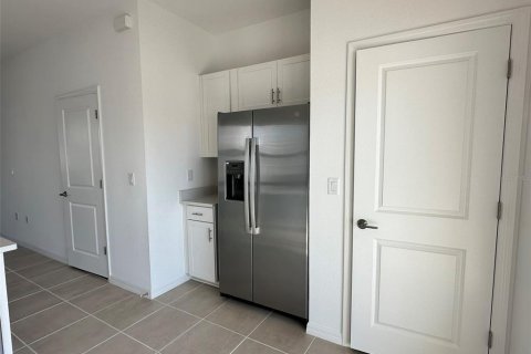 Снять в аренду таунхаус в Сарасота, Флорида 4 комнаты, 111.48м2, № 1831405 - фото 6