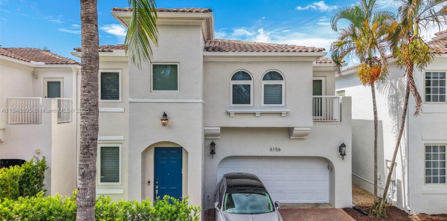 Villa ou maison à Aventura, Floride 4 chambres, 230.58 m2 № 1850668