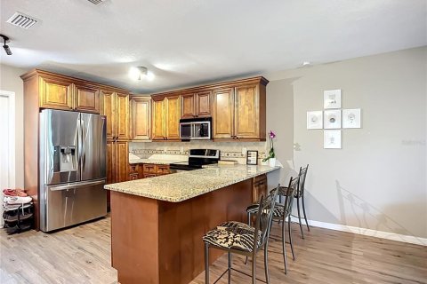 Apartment in Brandon, Florida 2 bedrooms, 92.9 sq.m. № 1883429 - photo 13