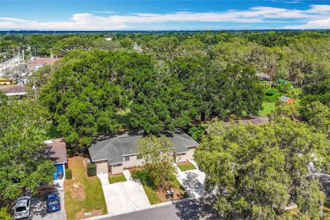 Apartment in Brandon, Florida 2 bedrooms, 92.9 sq.m. № 1883429 - photo 1