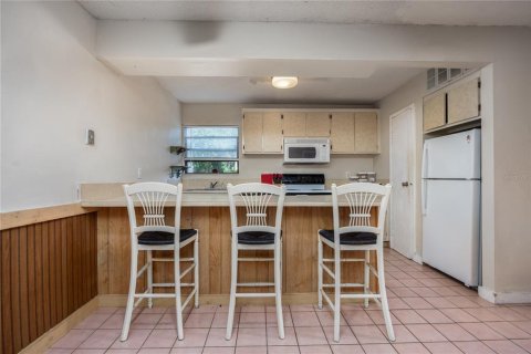 Condominio en venta en Gainesville, Florida, 2 dormitorios, 81.38 m2 № 1243873 - foto 5