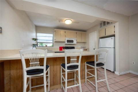 Condominio en venta en Gainesville, Florida, 2 dormitorios, 81.38 m2 № 1243873 - foto 8