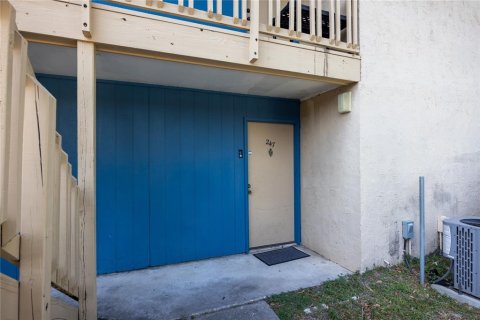 Condominio en venta en Gainesville, Florida, 2 dormitorios, 81.38 m2 № 1243873 - foto 3