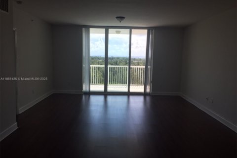 Copropriété à louer à North Miami, Floride: 2 chambres, 163.79 m2 № 1942076 - photo 6