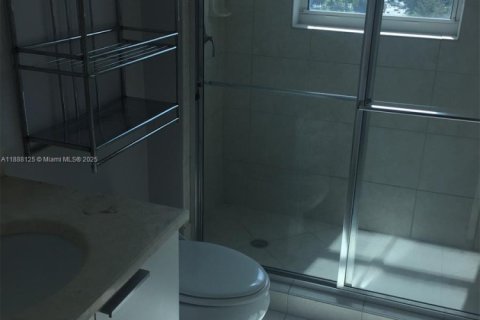 Copropriété à louer à North Miami, Floride: 2 chambres, 163.79 m2 № 1942076 - photo 18