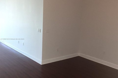 Copropriété à louer à North Miami, Floride: 2 chambres, 163.79 m2 № 1942076 - photo 9