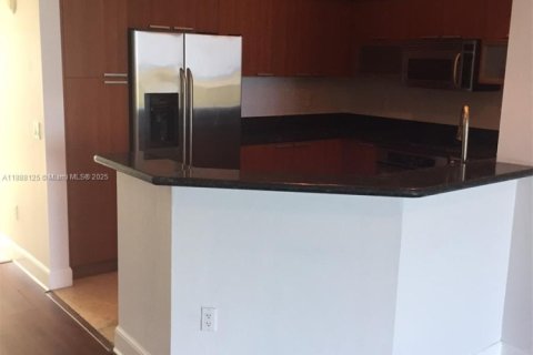 Copropriété à louer à North Miami, Floride: 2 chambres, 163.79 m2 № 1942076 - photo 13