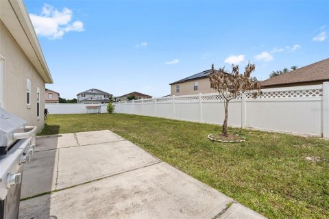 House in Kissimmee, Florida 5 bedrooms, 335.28 sq.m. № 2211180 - photo 10