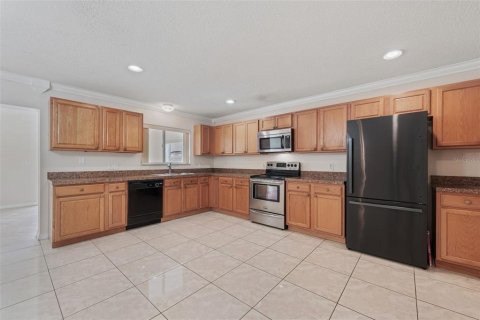 House in Kissimmee, Florida 5 bedrooms, 335.28 sq.m. № 2211180 - photo 20