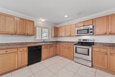 House in Kissimmee, Florida 5 bedrooms, 335.28 sq.m. № 2211180 - photo 21