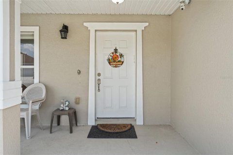 House in Kissimmee, Florida 5 bedrooms, 335.28 sq.m. № 2211180 - photo 11