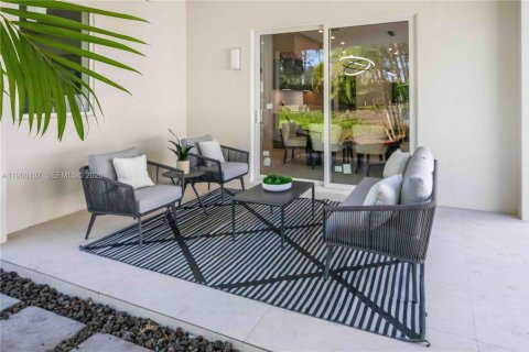 House in Weston, Florida 4 bedrooms, 173.08 sq.m. № 2080703 - photo 20