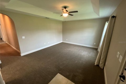 House in Ocala, Florida 3 bedrooms, 178.84 sq.m. № 2425423 - photo 3