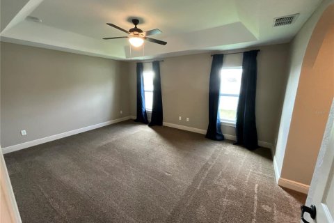 House in Ocala, Florida 3 bedrooms, 178.84 sq.m. № 2425423 - photo 9