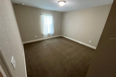 House in Ocala, Florida 3 bedrooms, 178.84 sq.m. № 2425423 - photo 7