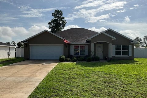 Casa en Ocala, Florida 3 dormitorios, 178.84 m2 № 2425423