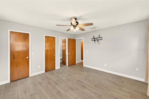 House in Mulberry, Florida 6 bedrooms, 292.27 sq.m. № 2107813 - photo 18