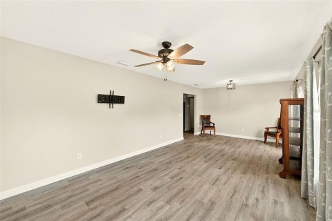 House in Mulberry, Florida 6 bedrooms, 292.27 sq.m. № 2107813 - photo 8