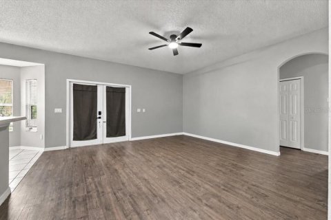 Casa en venta en Orlando, Florida, 5 dormitorios, 261.24 m2 № 2383579 - foto 4