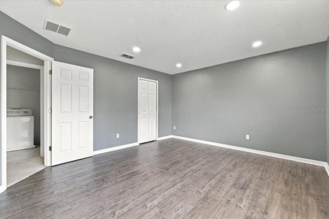 Casa en venta en Orlando, Florida, 5 dormitorios, 261.24 m2 № 2383579 - foto 13